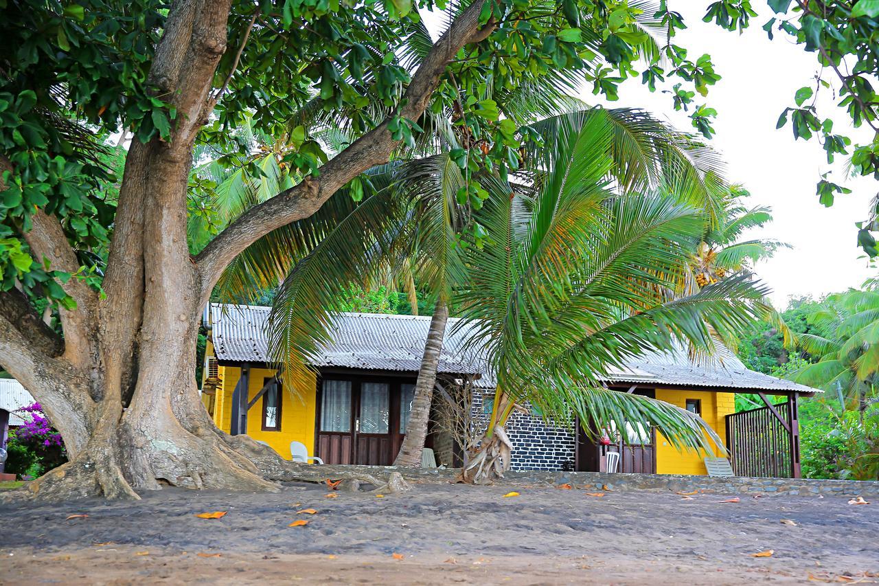Le Trevani Hotel Koungou Exterior foto